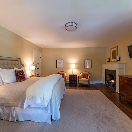 The Greystone Inn Lake Toxaway Room photo